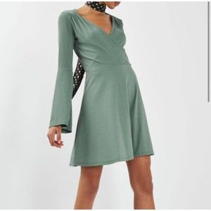 Topshop Dress Mint Sage Green Ribbed Bell Sleeve Mini Paris Dress Size 6